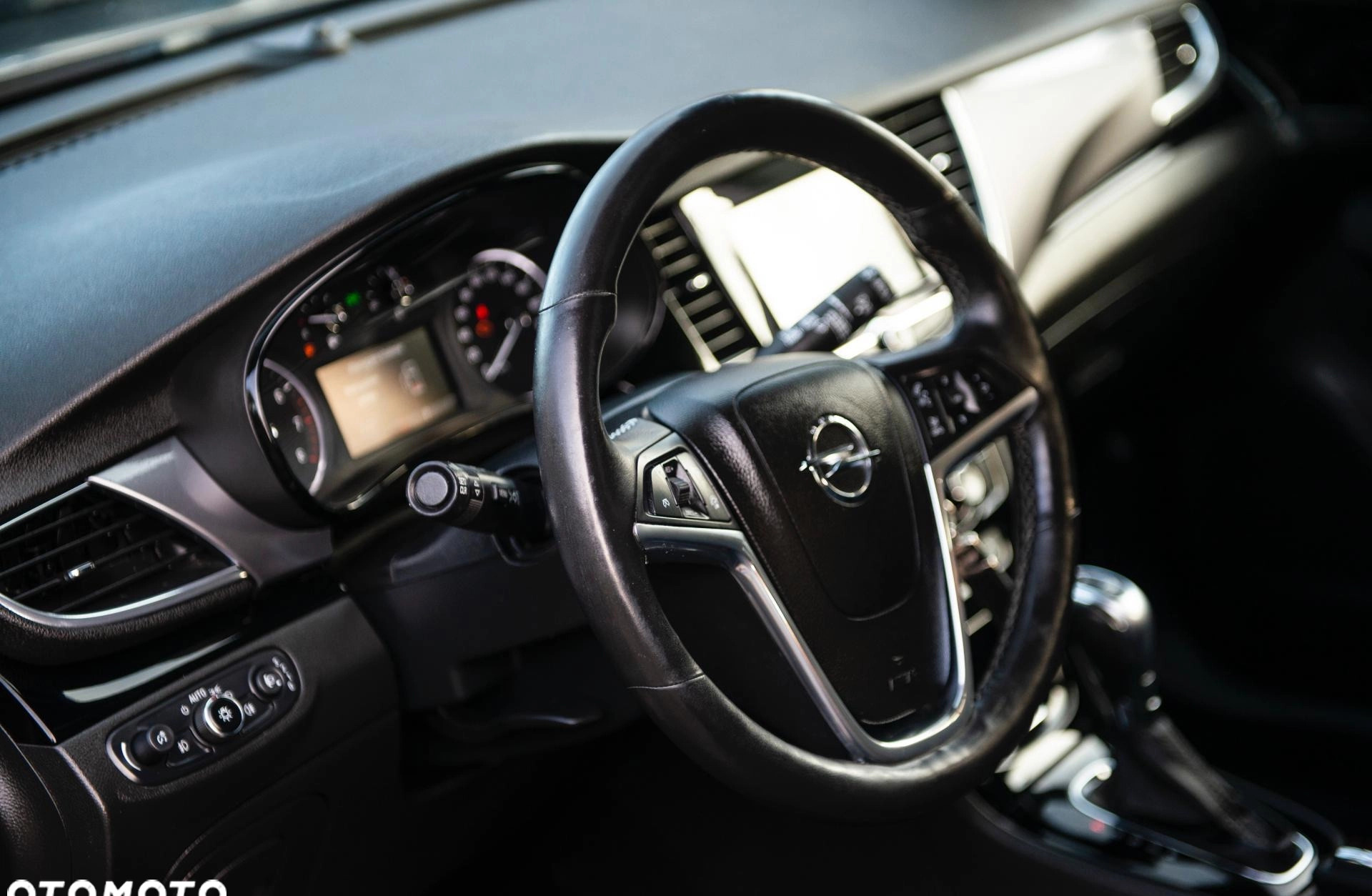 Opel Mokka cena 66900 przebieg: 120000, rok produkcji 2018 z Szczecin małe 742